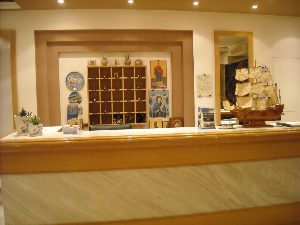 Iris Hotel Nea Kallikrateia Екстер'єр фото